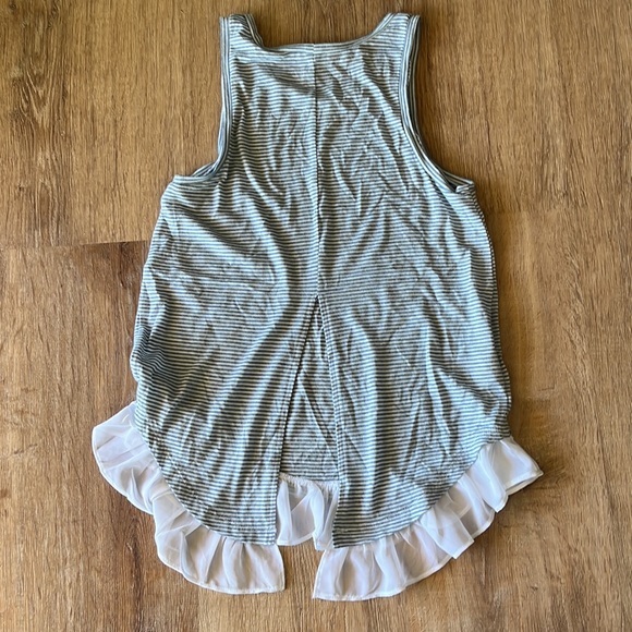 Striped BCBG top - Picture 2 of 2